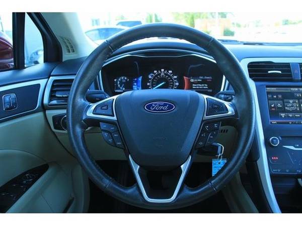 2014 Ford Fusion sedan SE - Ford Ruby Red Metallic Tinted Clearcoat for sale in Green Bay, WI – photo 16