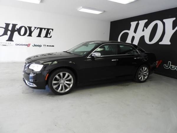 2018 Chrysler 300 Limited RWD - Hot Deal! for sale in Sherman, TX – photo 4
