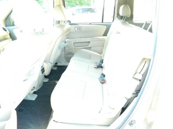 2011 Honda Pilot Touring DVD & Navigation Leather sunroof 124k miles... for sale in Marietta, GA – photo 12