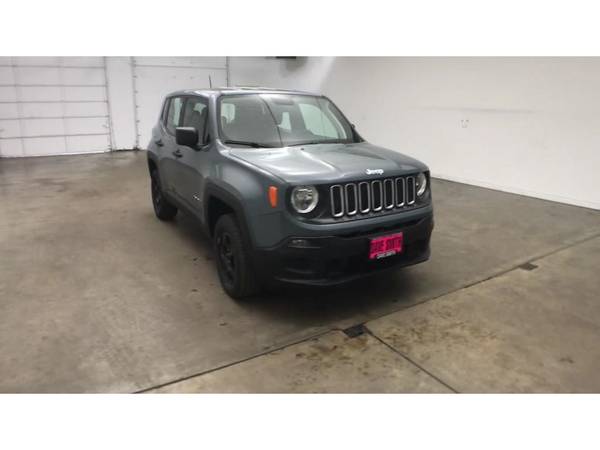 2018 Jeep Renegade 4x4 4WD Sport SUV - cars & trucks - by dealer -... for sale in Coeur d'Alene, MT – photo 3