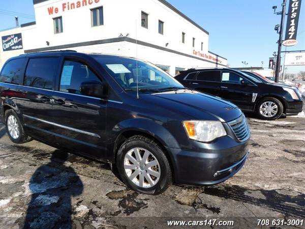 2013 Chrysler Town and Country Touring - - by dealer for sale in Midlothian, IL – photo 3