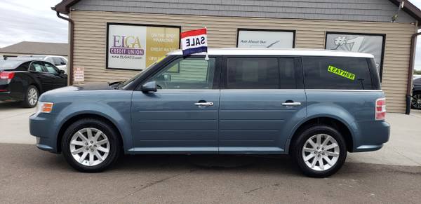 3RD ROW!! 2010 Ford Flex 4dr SEL FWD for sale in Chesaning, MI – photo 2