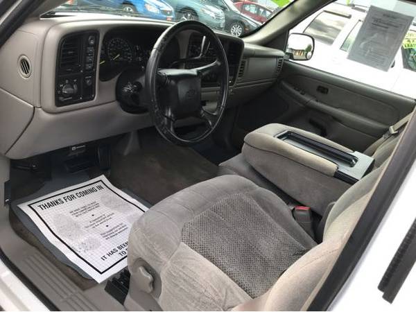 2000 Chevrolet Silverado 1500 LS Reg. Cab Short Bed 4WD for sale in Eugene, OR – photo 9