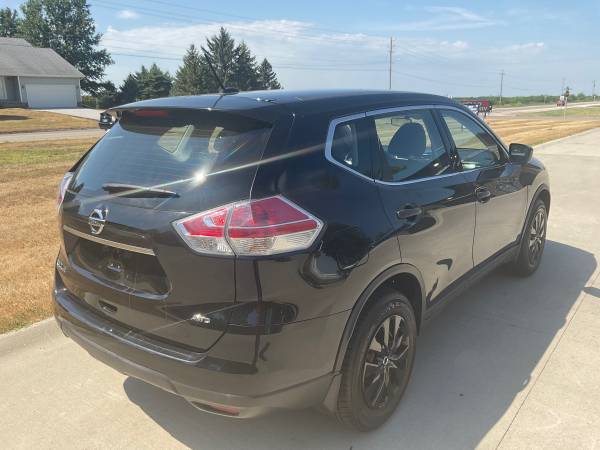 Black 2016 Nissan Rogue S AWD - - by dealer - vehicle for sale in Dallas Center, IA – photo 11