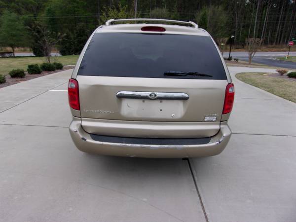 2004 chrysler town & country limited 1 owner (208K) hwy mi loaded for sale in Riverdale, GA – photo 7