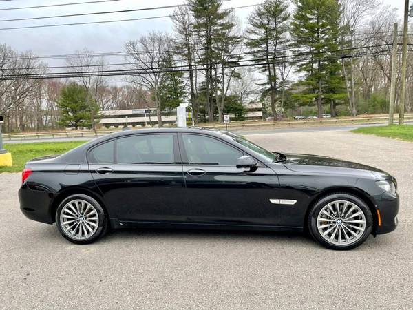 Wow! A 2009 BMW 7 Series with 139, 292 Miles-Hartford for sale in South Windsor, CT – photo 4