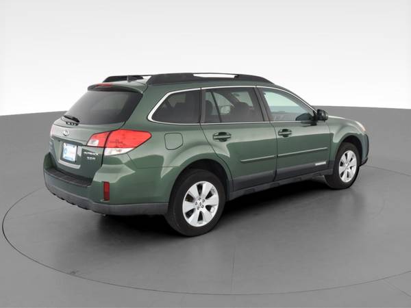 2011 Subaru Outback 3.6R Limited Wagon 4D wagon Green - FINANCE... for sale in Arlington, District Of Columbia – photo 11