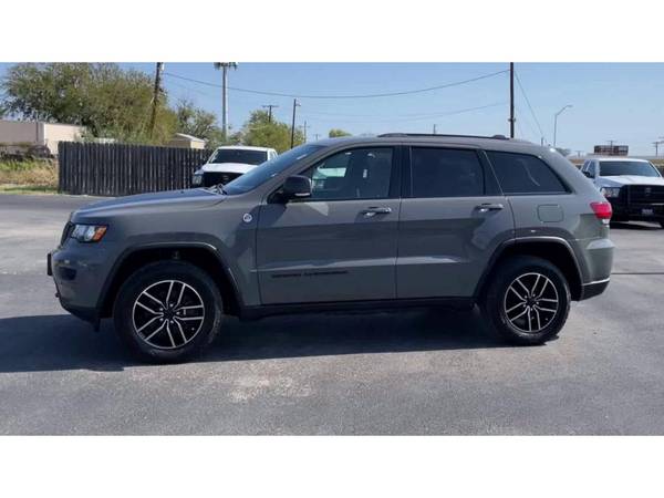 2019 Jeep Grand Cherokee Trailhawk, SUNROOF, TRAILER TOW, NAV - cars for sale in Brownwood, TX – photo 6