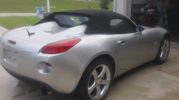 2007 Pontiac Solstice convertible WITH GPS/BLUETOOTH/BACKUP CAMERA for sale in Tavares, FL – photo 13