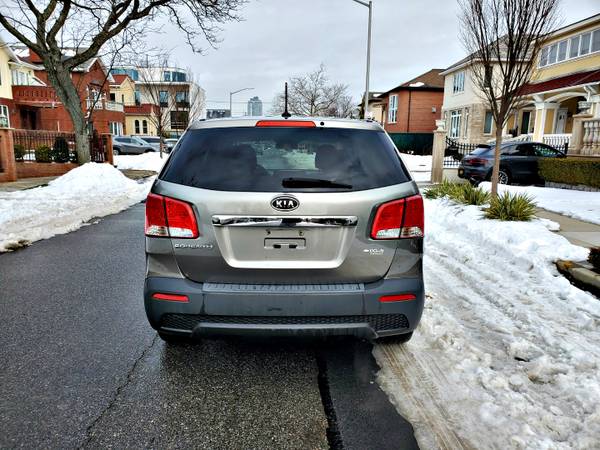2012 KIA SORENTO LX SUV CLEAN AND RELIABLE - - by for sale in Brooklyn, NY – photo 9