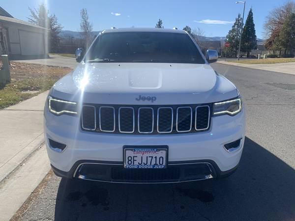 2017 Jeep Grand Cherokee Limited 4x4 - cars & trucks - by owner -... for sale in Susanville, CA – photo 3