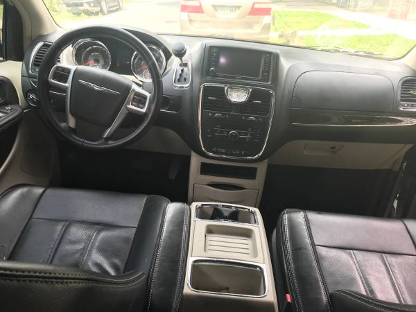 2012 Chrysler town country for sale in NEW YORK, NY – photo 6