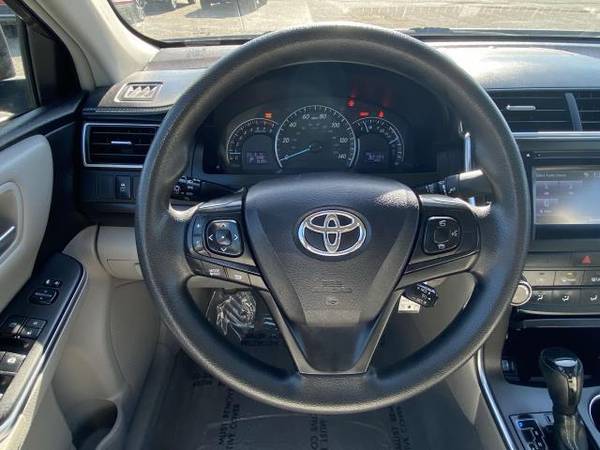 2015 Toyota Camry sedan 4dr Sdn I4 Auto LE (Natl) - Toyota - cars & for sale in Sterling Heights, MI – photo 13