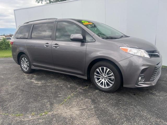 2020 Toyota Sienna XLE for sale in Effingham, IL – photo 5