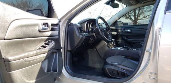* * * 2014 Chevrolet Malibu LT Sedan 4D * * * - cars & trucks - by... for sale in Saint George, UT – photo 9
