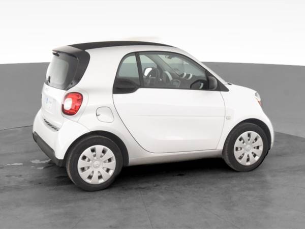 2017 smart fortwo Pure Hatchback Coupe 2D coupe White - FINANCE... for sale in Columbus, GA – photo 12