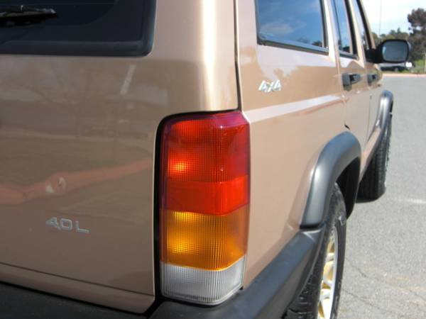 1999 JEEP CHEROKEE XJ 4.0L 4WD, LOW MILES, VERY CLEAN EXEMPLE for sale in El Cajon, CA – photo 13