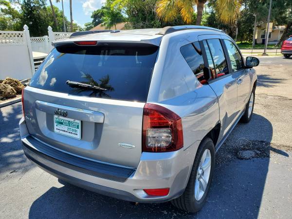 2014 JEEP COMPASS LATITUDE 4x4 - 85k mi - ECONOMICAL & SAFE AMERICAN for sale in Fort Myers, FL – photo 3