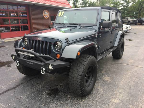2007 *Jeep* *Wrangler* *4WD 4dr Unlimited Sahara* St for sale in McHenry, IL – photo 3