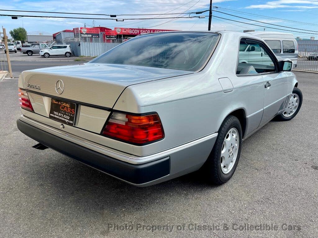 1992 Mercedes-Benz 300-Class 2 Dr 300CE Coupe for sale in Las Vegas, NV – photo 3
