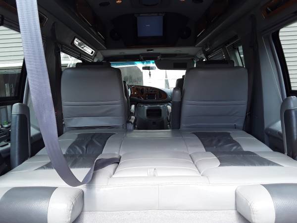 Conversion Van FORD HIGH TOP E150 for sale in Syracuse, NY – photo 21