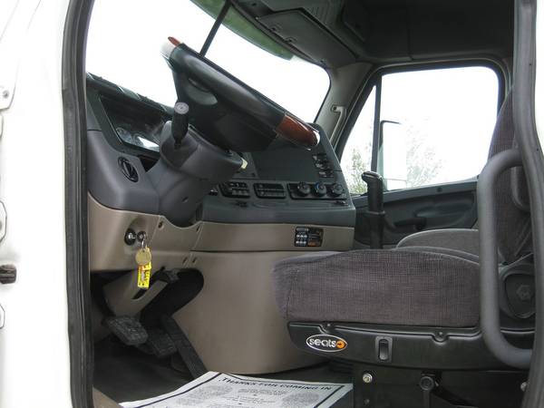 2011 Freightliner Daycab Will Do Anything Ready To Work!! for sale in Lone Jack, MO, TN – photo 10