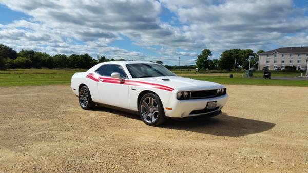 2012 Dodge Challenger R/T Classic *Hemi*Leather*Nav*20" Wheels* for sale in Freeport, IL – photo 5