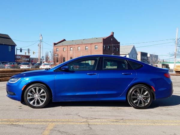 2015 Chrysler 200 S AWD - - by dealer - vehicle for sale in Rochester , NY – photo 4