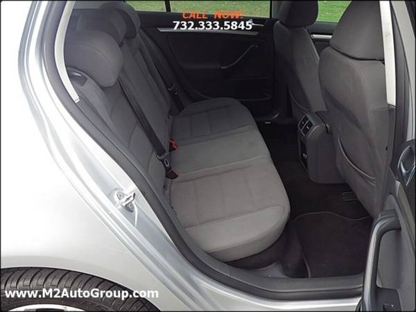 2008 Volkswagen Rabbit S PZEV 4dr Hatchback 6A - - by for sale in East Brunswick, NY – photo 13