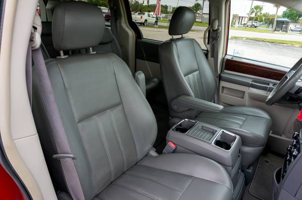 2010 Chrysler Town & Country Touring - - by dealer for sale in North Fort Myers, FL – photo 23