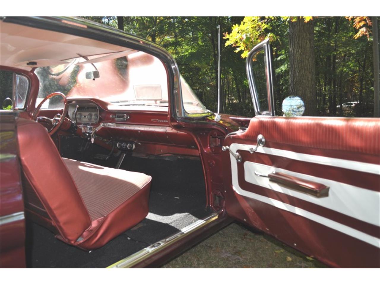 1960 Pontiac Catalina for sale in Livonia, MI – photo 21