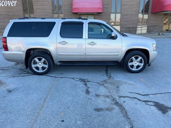 2007 Chevy Suburban - cars & trucks - by owner - vehicle automotive... for sale in Kansas City, MO – photo 4