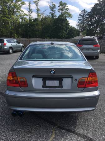 2004’Bmw 330Xi Sedán very clean for sale in Glyndon, MD – photo 4