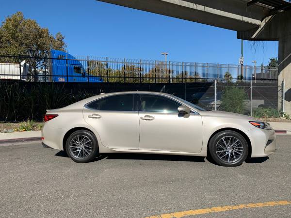 2016 Lexus ES350 With Only 14,000 Miles - Blind Spot (1 Owner) ES 350 for sale in Walnut Creek, CA – photo 5