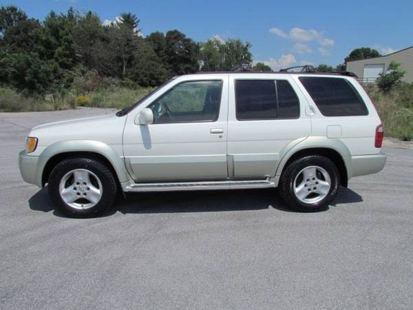 2001 Infiniti QX4 4X4 Low miles only 145k looks and runs great for sale in OAKTON, District Of Columbia – photo 21
