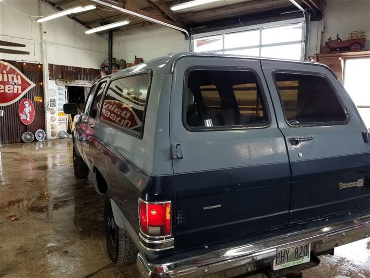 1988 GMC Suburban for sale in Redmond, OR – photo 10