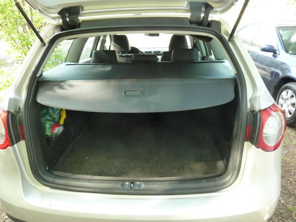 2010 VW Passat Komfort Wagon for sale in Cave Junction, OR – photo 7