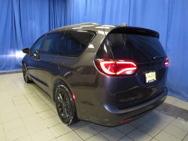 2020 Chrysler Pacifica Launch Edition AWD - - by for sale in Anchorage, AK – photo 9