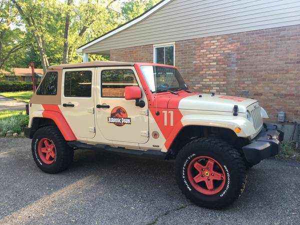 2011 wrangler unlimited Sahara for sale in Waterford, MI – photo 4
