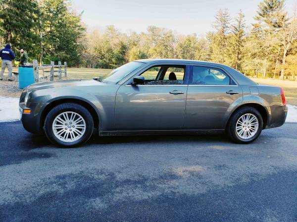 NICE Chrysler 300 - NO Damage as per Carfax - - by for sale in Lakewood, NJ – photo 8