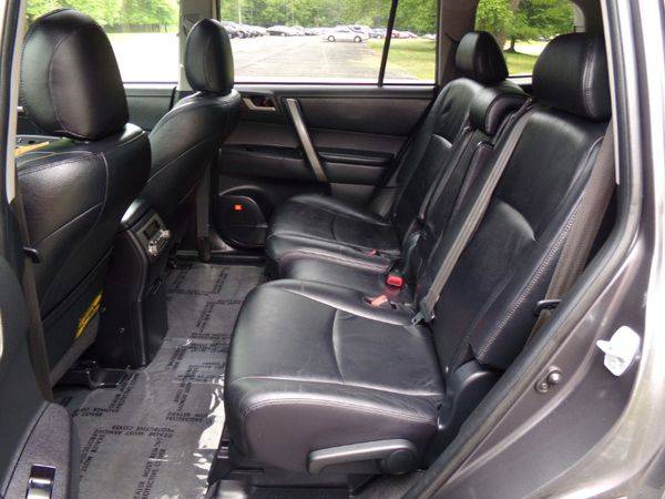 2009 Toyota Highlander Sport 4WD for sale in Cleveland, OH – photo 9