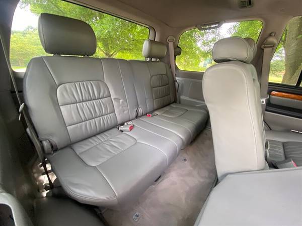 2005 Lexus LX 470: LOW MILES 4WD 3rd Row Seating LOADED for sale in Madison, WI – photo 17