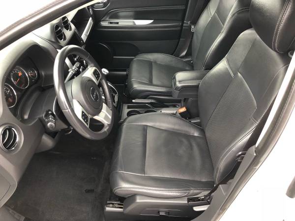 2014 Jeep Compass Limited 4x4 - Leather - Moonroof - Navigation -... for sale in binghamton, NY – photo 10