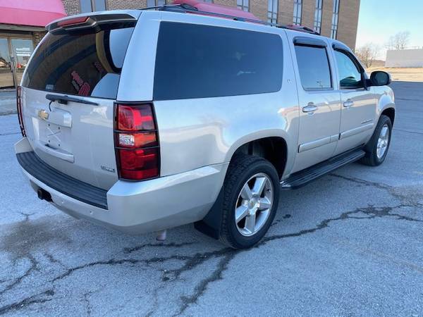 2007 Chevy Suburban - cars & trucks - by owner - vehicle automotive... for sale in Kansas City, MO – photo 5