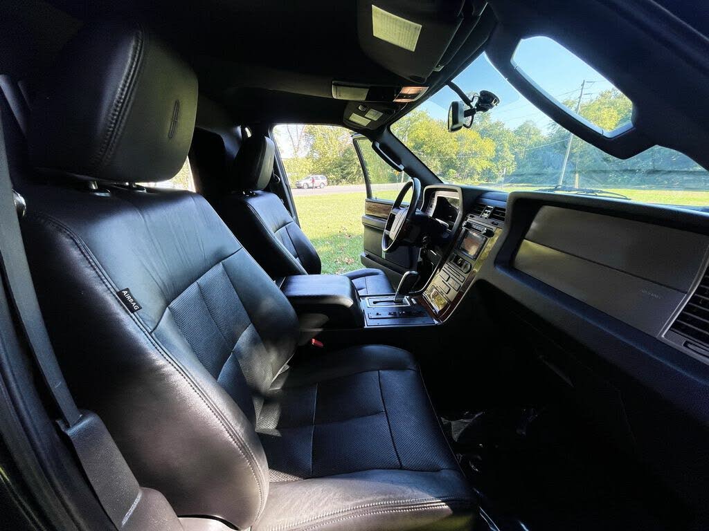 2011 Lincoln Navigator L 4WD for sale in Philadelphia, PA – photo 19