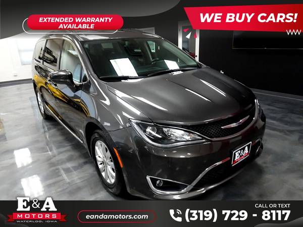 2018 Chrysler Pacifica TouringL Touring L Touring-L for sale in Waterloo, IA – photo 2