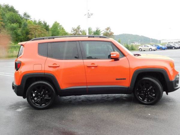 2018 Jeep Renegade Altitude 4x4 4WD Four Wheel Drive SKU:JPH53786 for sale in Johnson City, NC – photo 7