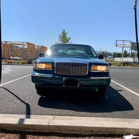 1997 Lincoln town car for sale in Grants Pass, OR – photo 20