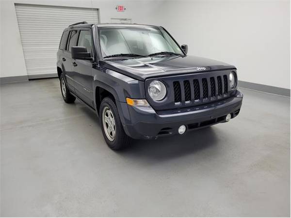 2015 Jeep Patriot Sport - SUV - - by dealer - vehicle for sale in Maplewood, MN – photo 13