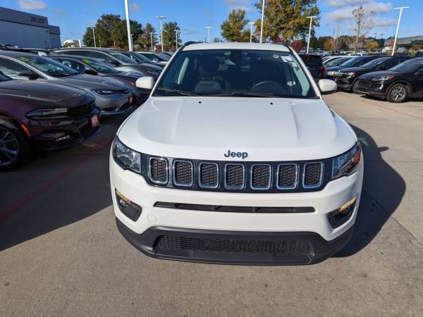 Used 2021 Jeep Compass 4WD 4D Sport Utility/SUV for sale in Waterloo, IA – photo 17